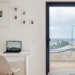 Casa Pedras Pretas - By Wehost *