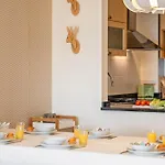 Casa Pedras Pretas - By Wehost * Porto Santo