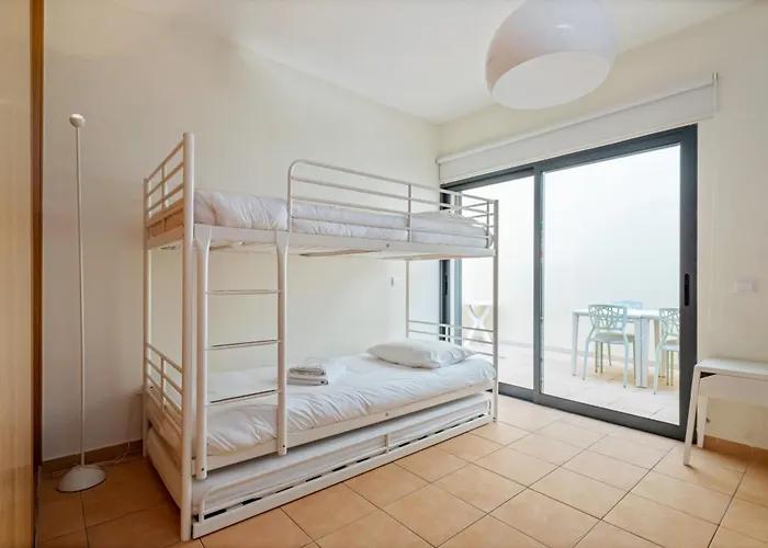 Casa Pedras Pretas - By Wehost