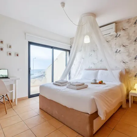 Casa Pedras Pretas - By Wehost * Porto Santo