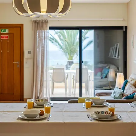 Villa Casa Pedras Pretas - By Wehost Porto Santo