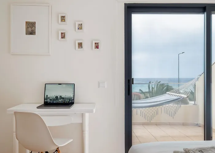 Casa Pedras Pretas - By Wehost *